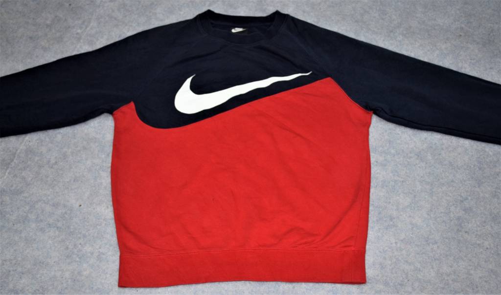 Nike hot sale roundneck sweatshirts